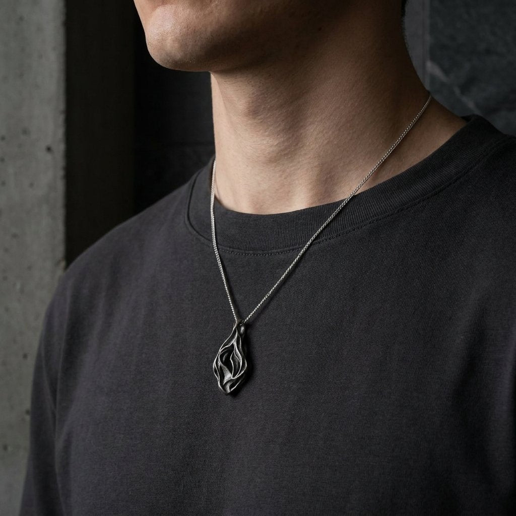Phyllon Titanium Pendant