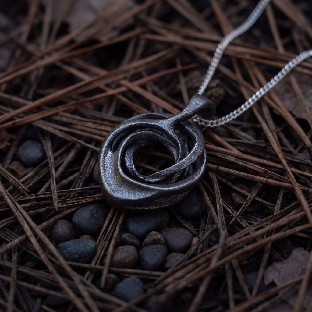 Voluta Titanium Pendant